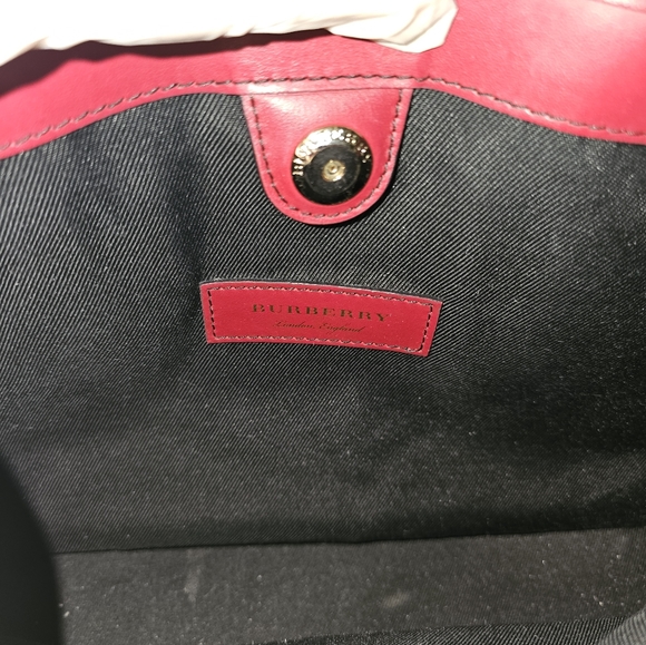 Authentic Burberry Bag - Picture 5 of 13